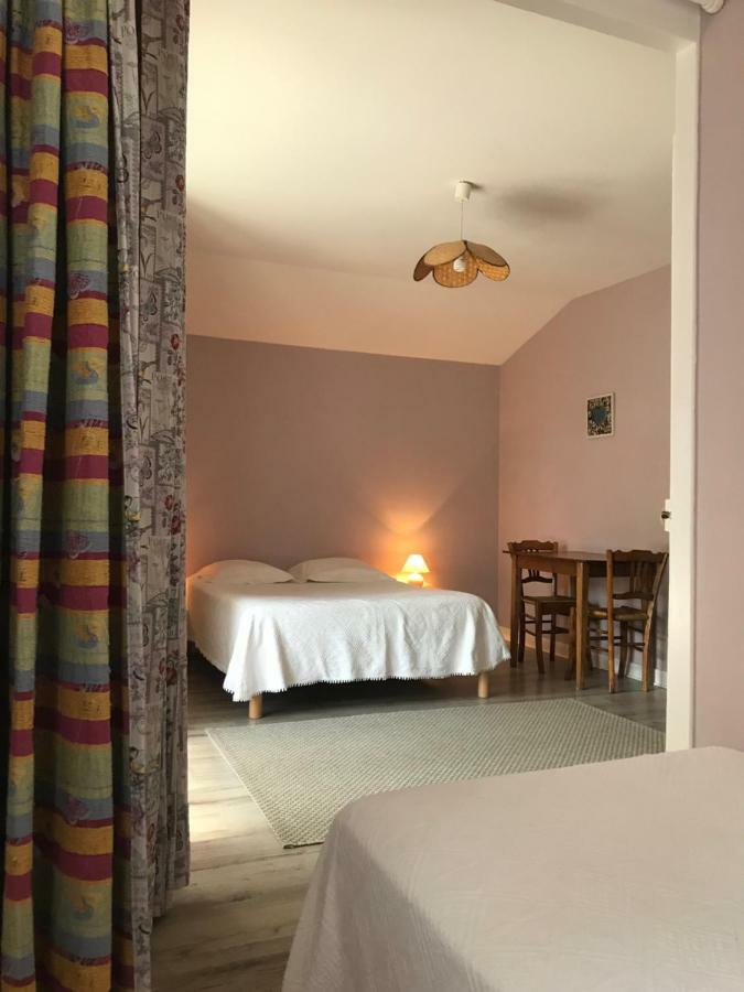 Bed and Breakfast Chez Sylvie et Thierry Royer Exterior foto